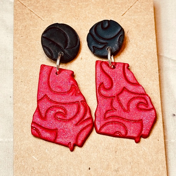 Black & Red Polymer Clay Dangle Earrings Handmade Vintage - Picture 1 of 10